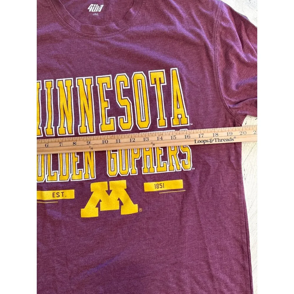 4th and 1 Minnesota Golden Gophers T-Shirt‎ Mens Large Maroon Graphic Tee